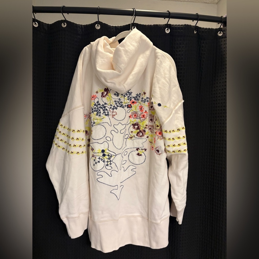 Free People At My Best Embroidered Hoodie Large Color: Ivory Combo NWT - Picture 4 of 6